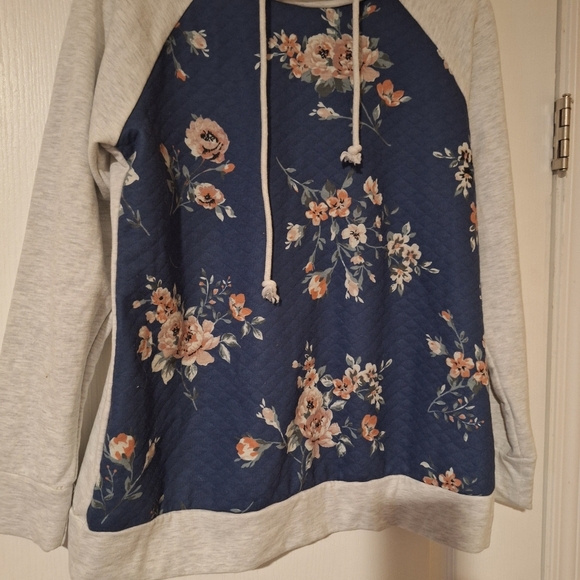 Women's Hooded Sweatshirt Floral Grey‎ Size Medium - Picture 2 of 3